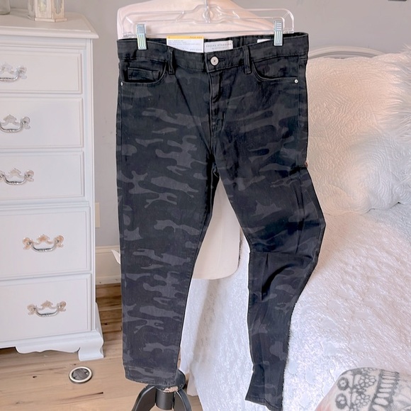 Sanctuary Jeans Black Camo Mid Rise Slim Fit Ankle Skinny - Picture 1 of 10